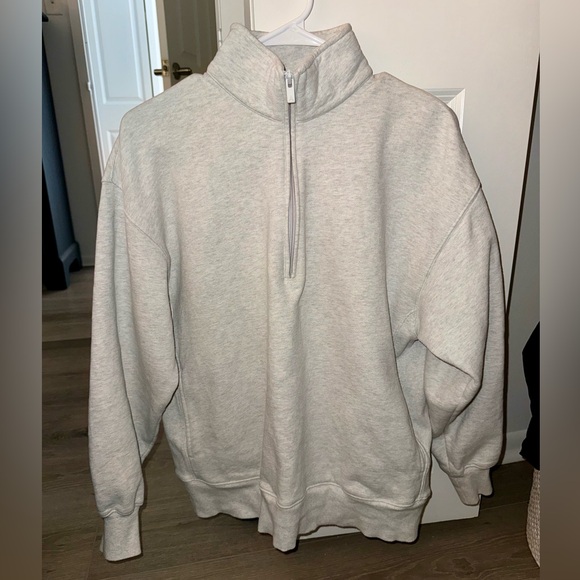 Aritzia Sweatfleece Boyfriend 1/2 Zip - Picture 3 of 6